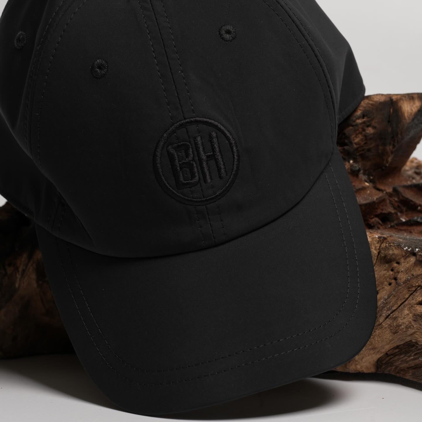 BH Cap signature